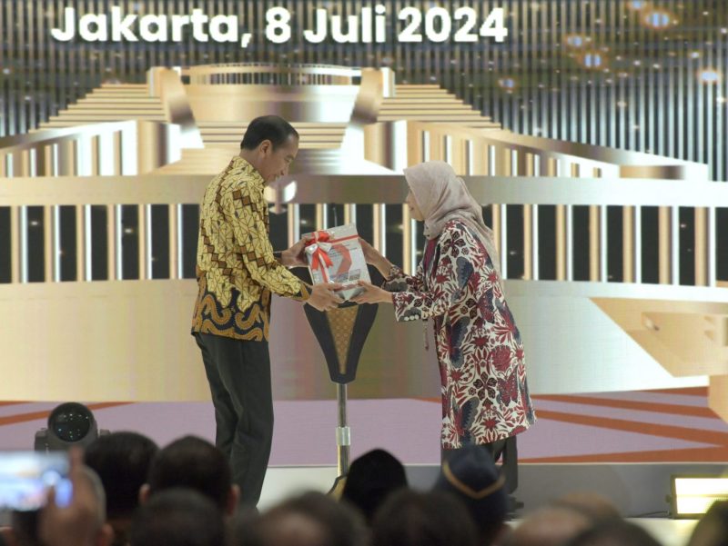 Jokowi Soroti Tantangan Pengelolaan Keuangan Negara di Tengah Predikat WTP