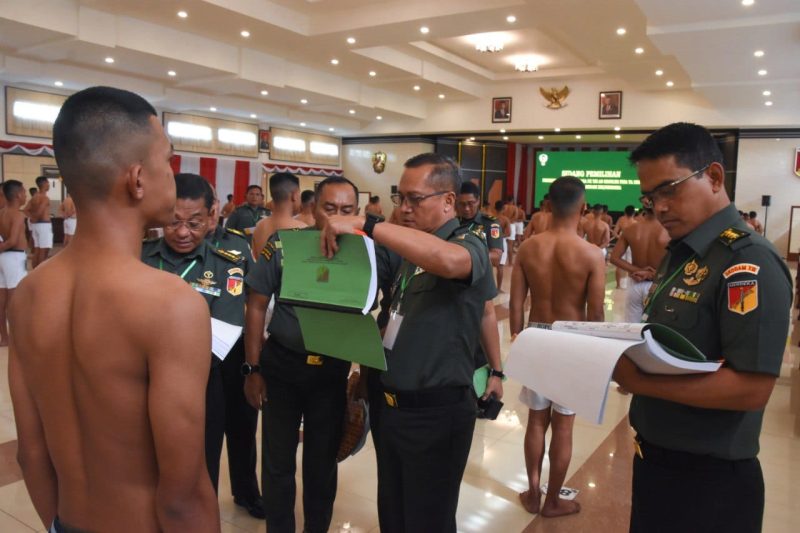 Pangdam XIII/Merdeka Pastikan Rekrut Prajurit Unggul di Sidang Parade Caba PK