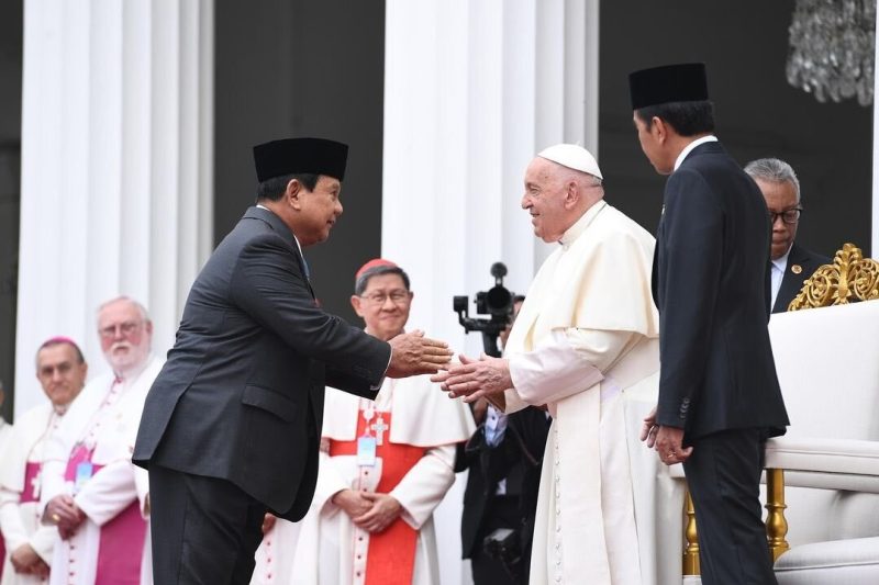 Tanggapan Tokoh Muslim Soal Kemenag Imbau TV Tampilkan Running Text Azan Magrib Saat Misa Paus Fransiskus