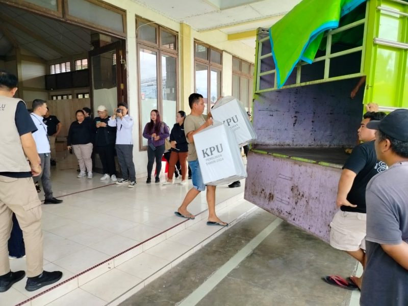 KPU Mitra Sukses Distribusikan Logistik Pilkada ke 222 TPS