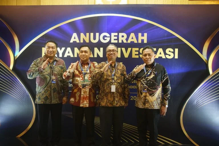 Kota Manado Raih Prestasi Gemilang: Peringkat Ketiga Anugerah Layanan Investasi 2024