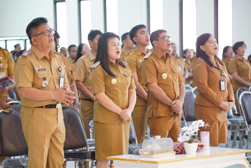 Bupati Chyntia Kalangit Ajak ASN Perkuat Semangat Pengabdian Melalui Ibadah Bersama