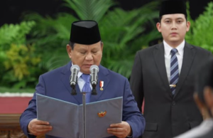 Presiden Serahkan Usulan 24 Nama Calon Duta Besar ke DPR RI