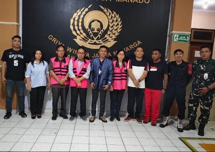 Kejati Sulut Tahan Mantan Rektor Unsrat Ellen Kumaat